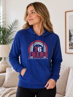 Philadelphia 76ers Women’s Hoodie Blue NBA Pullover Sweatshirt Size M